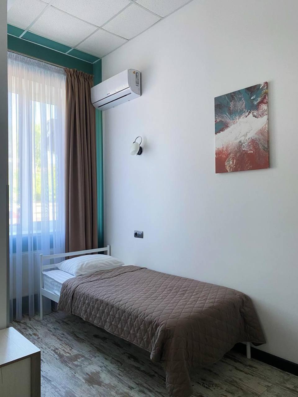 Gosudar Hotel Kropyvnytsky Extérieur photo