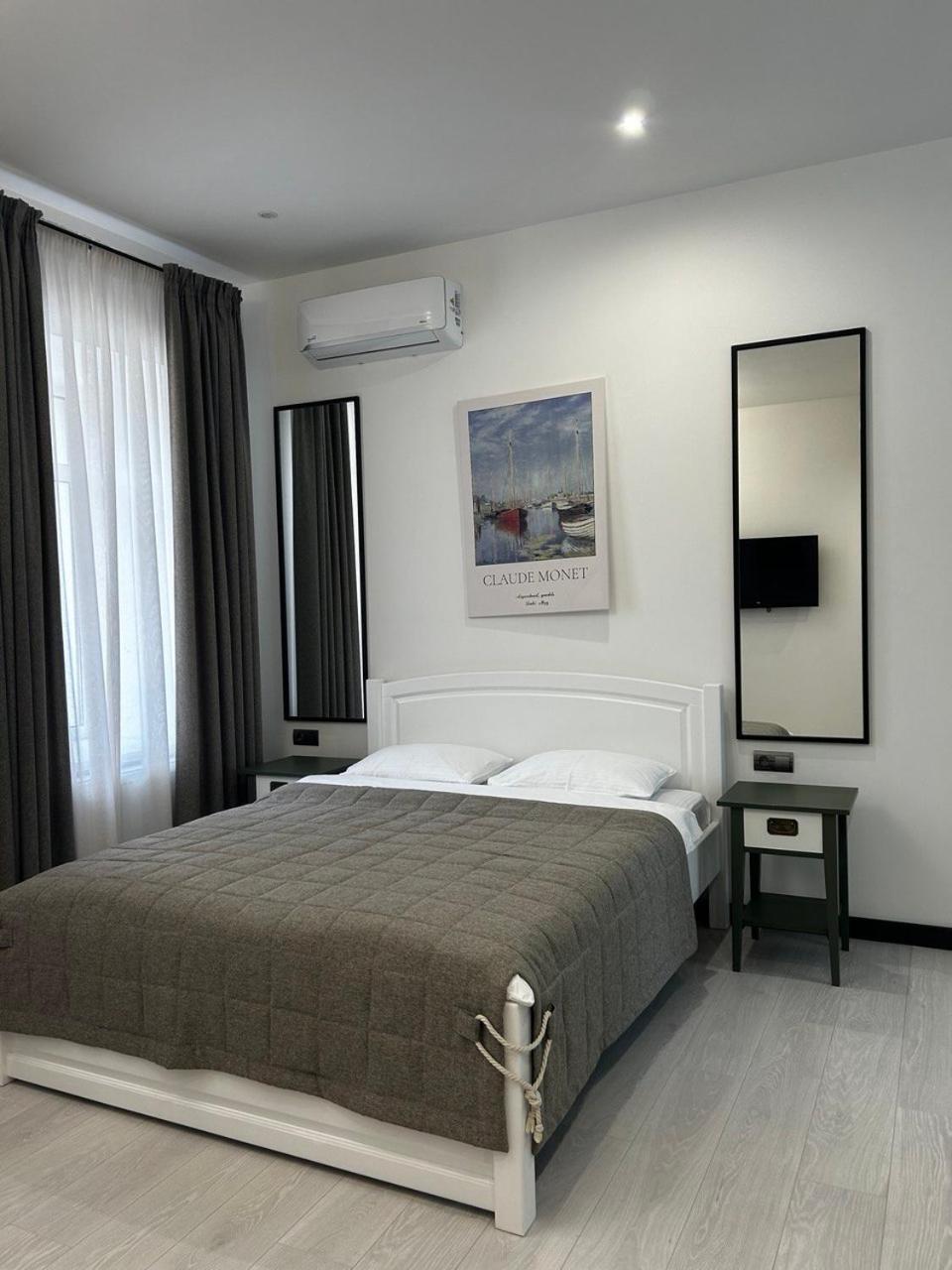 Gosudar Hotel Kropyvnytsky Extérieur photo