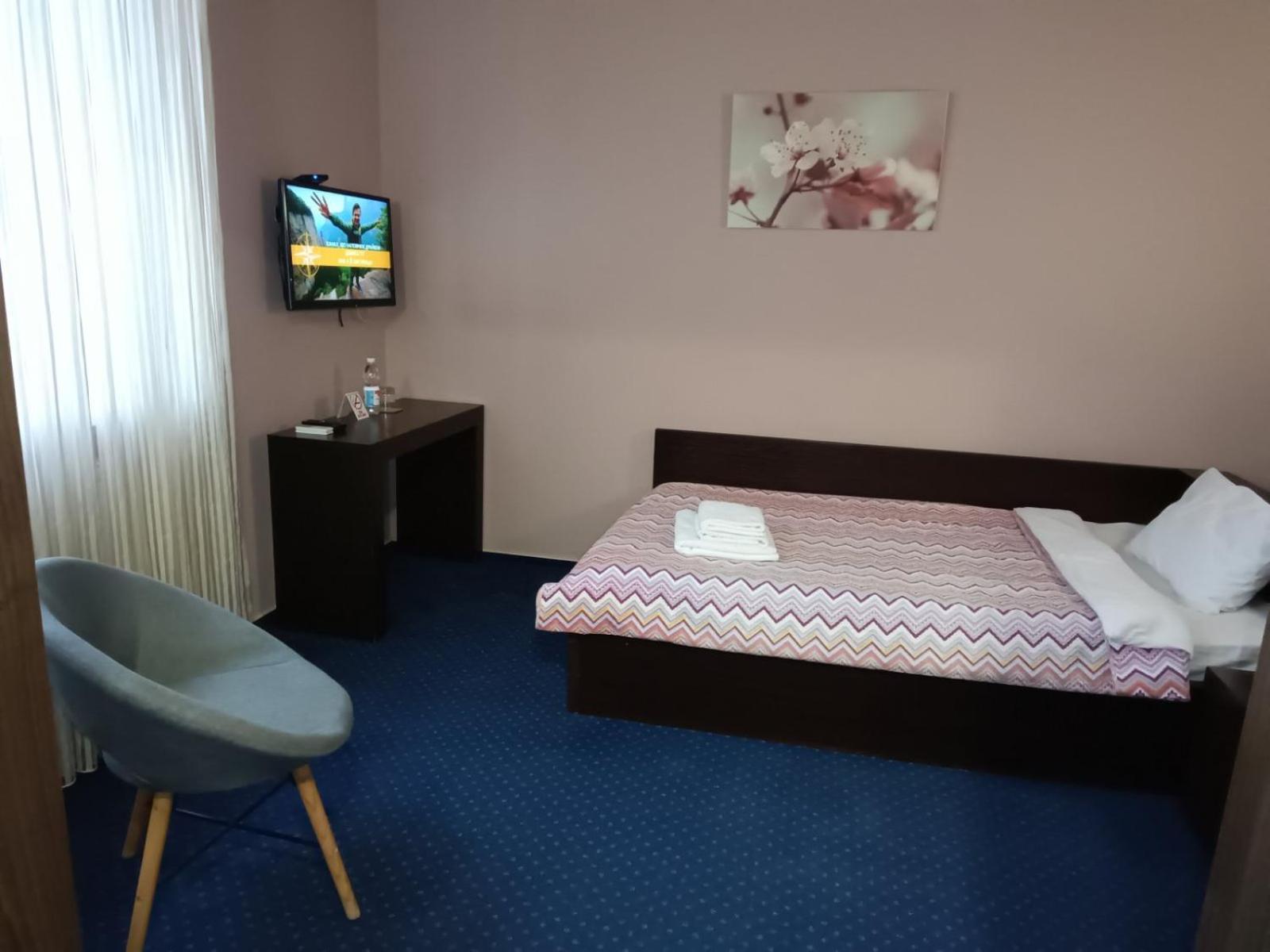 Gosudar Hotel Kropyvnytsky Extérieur photo