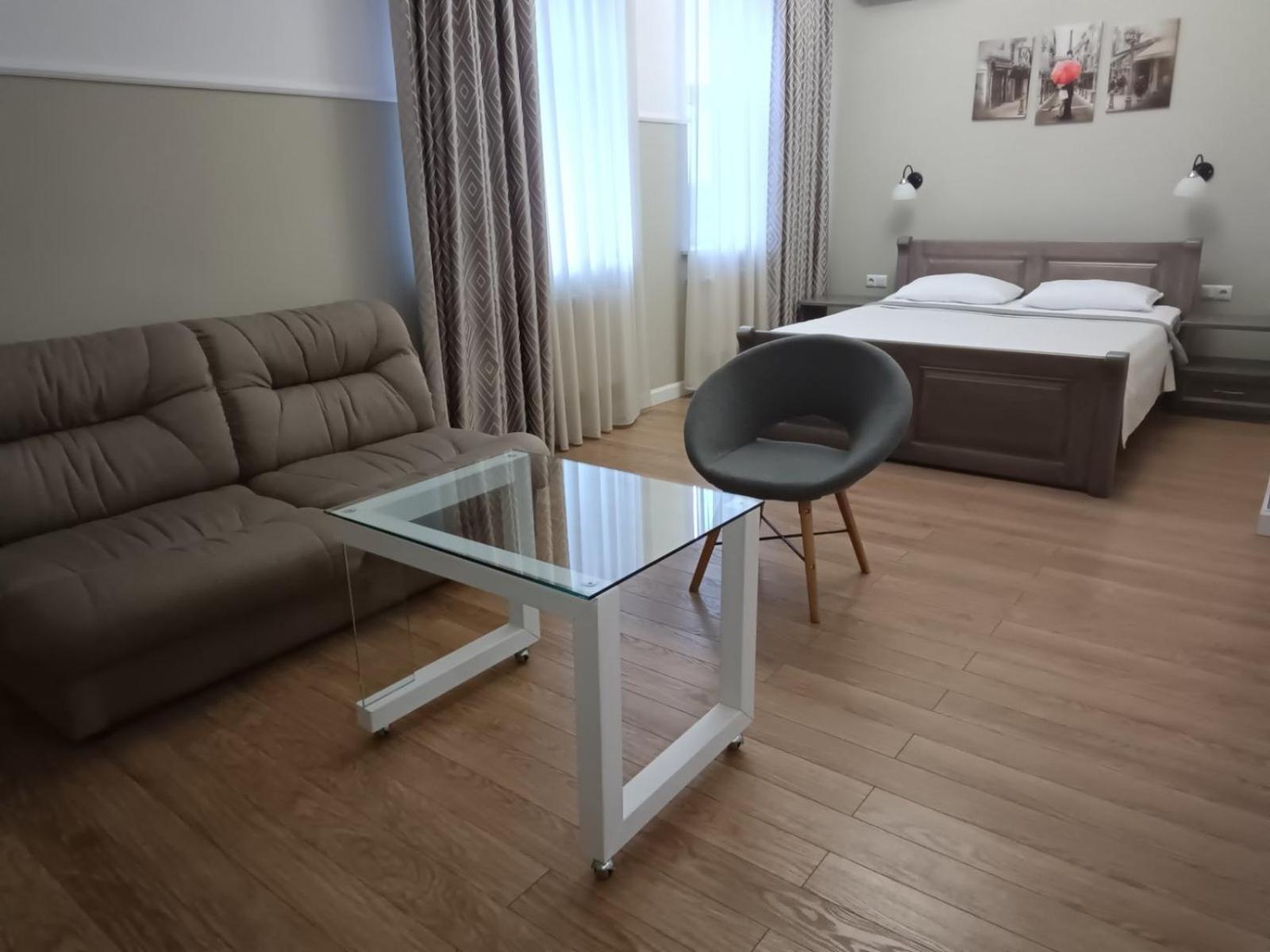 Gosudar Hotel Kropyvnytsky Extérieur photo