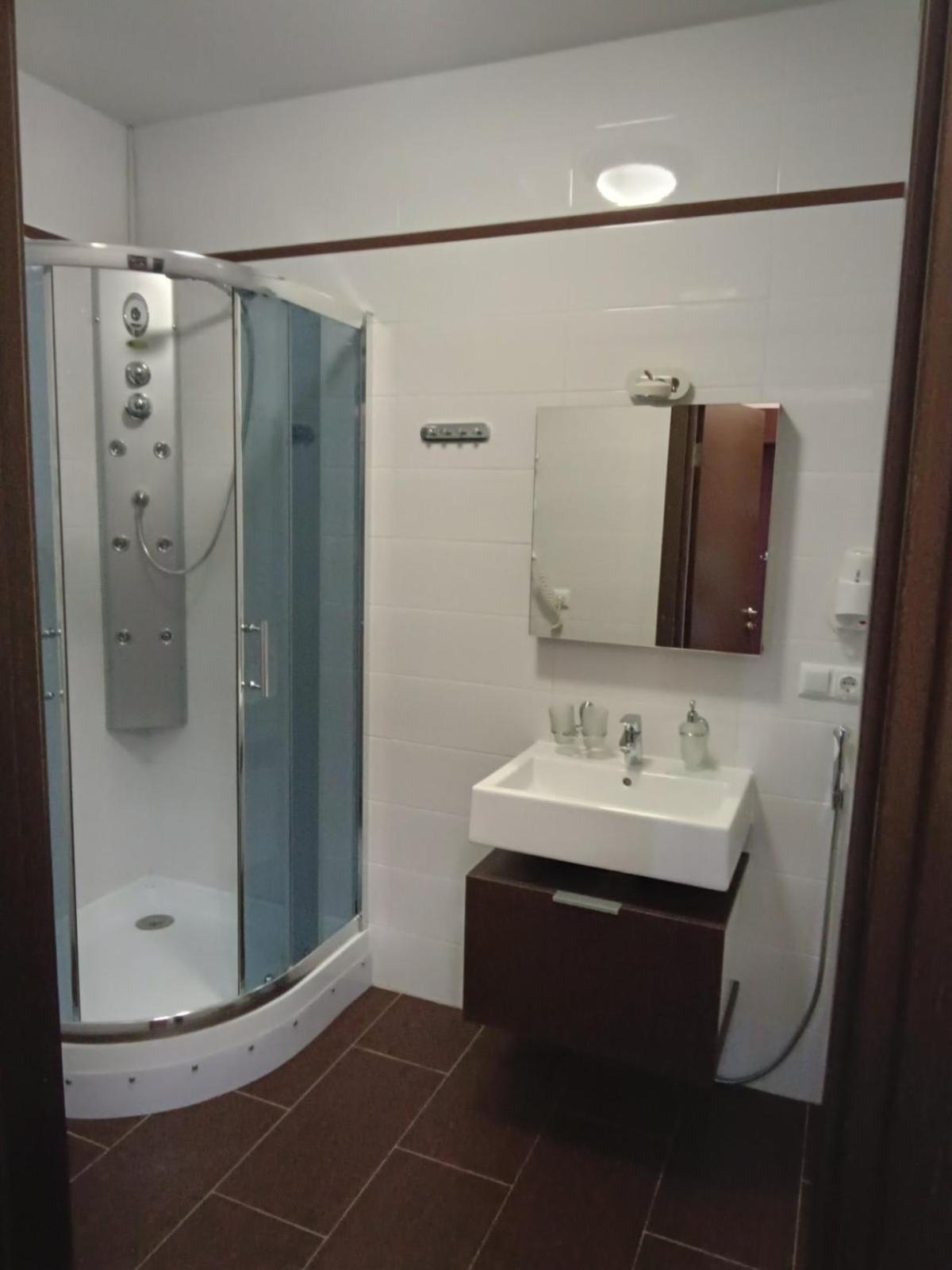 Gosudar Hotel Kropyvnytsky Extérieur photo