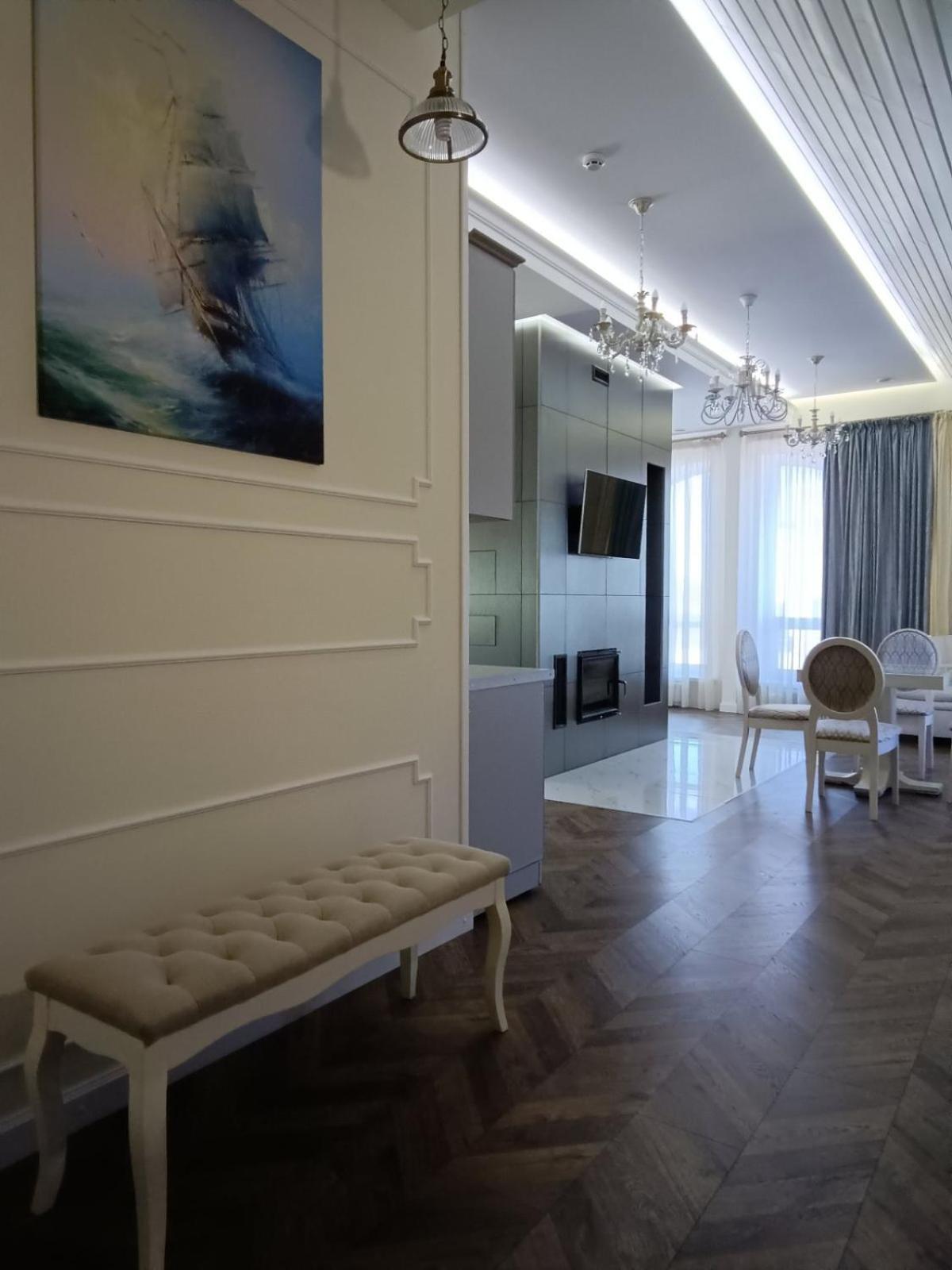 Gosudar Hotel Kropyvnytsky Extérieur photo