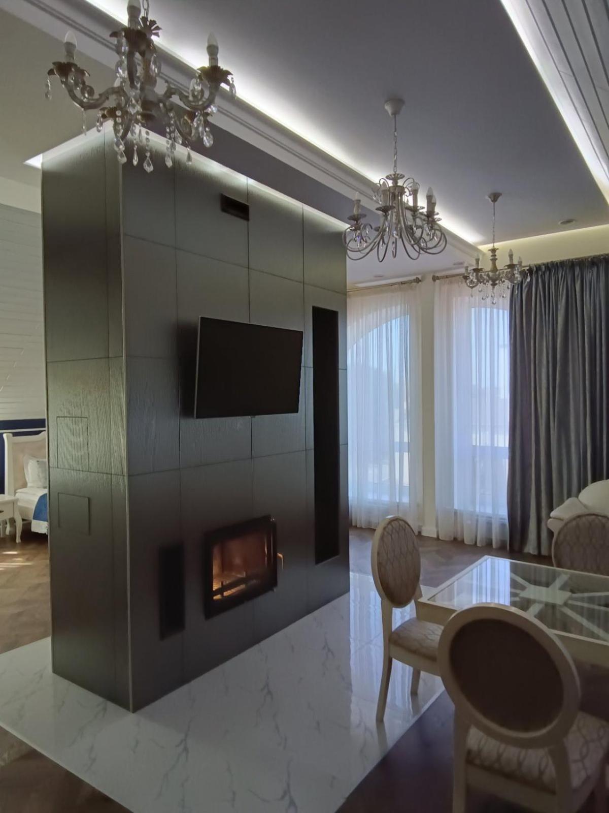 Gosudar Hotel Kropyvnytsky Extérieur photo