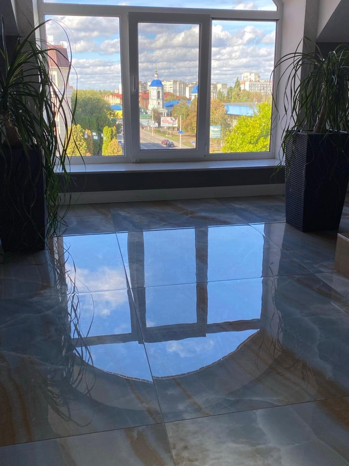Gosudar Hotel Kropyvnytsky Extérieur photo