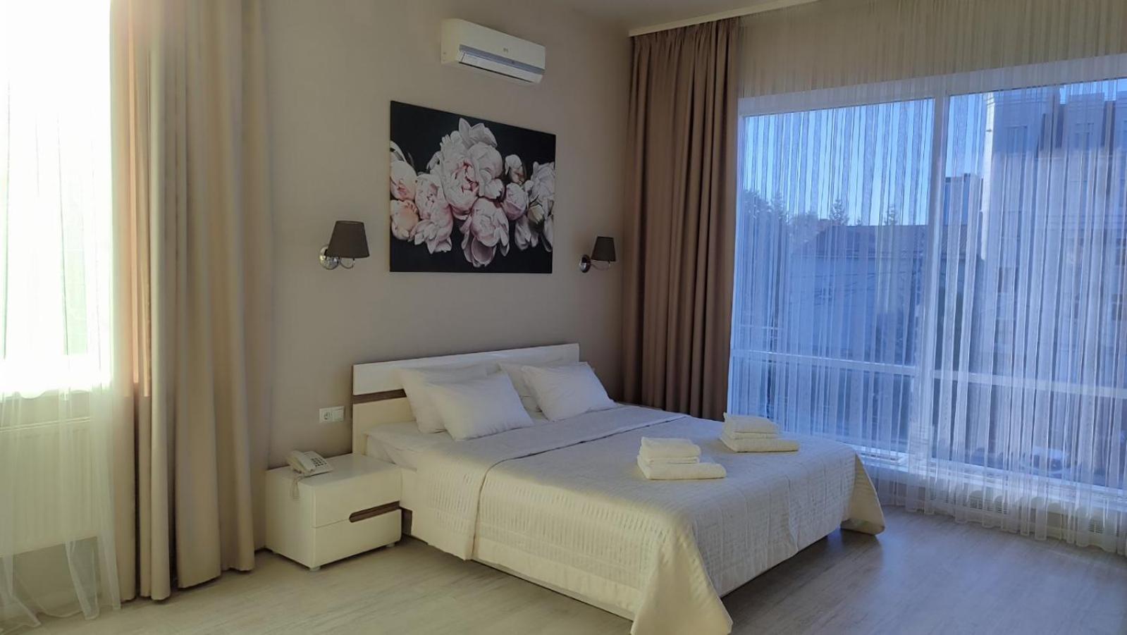 Gosudar Hotel Kropyvnytsky Chambre photo