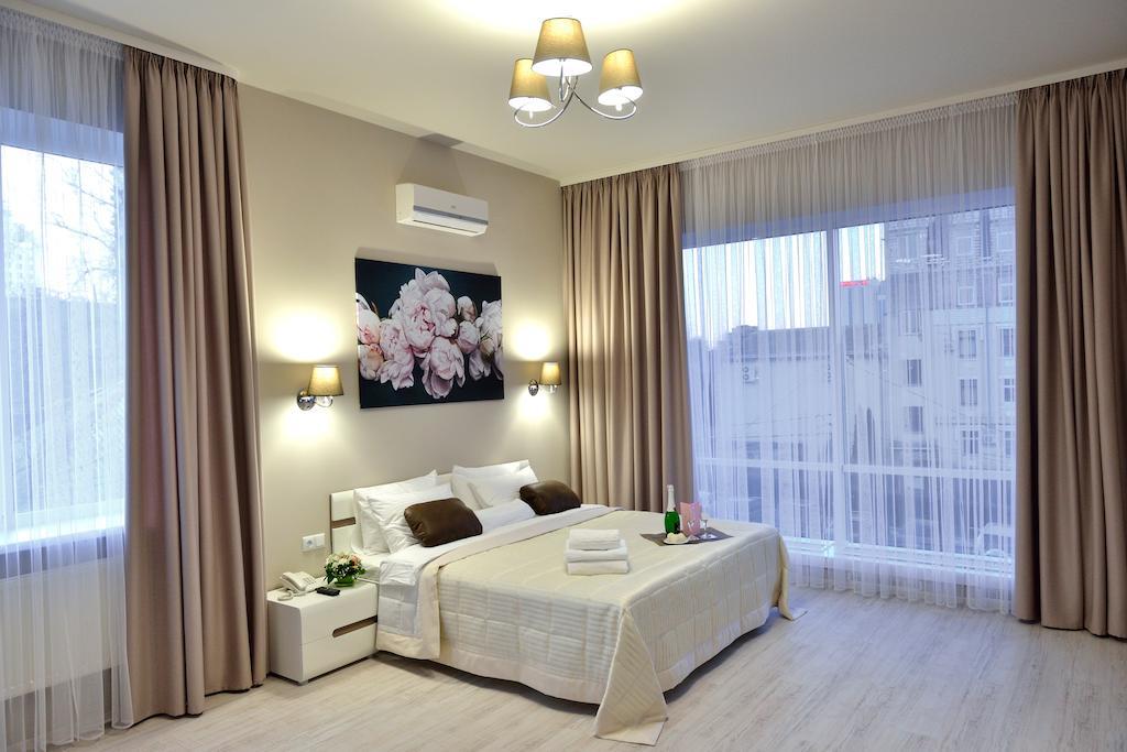 Gosudar Hotel Kropyvnytsky Chambre photo